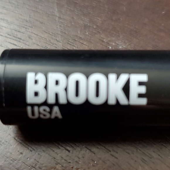 Beauty for real lip balm - Picture 5 of 5